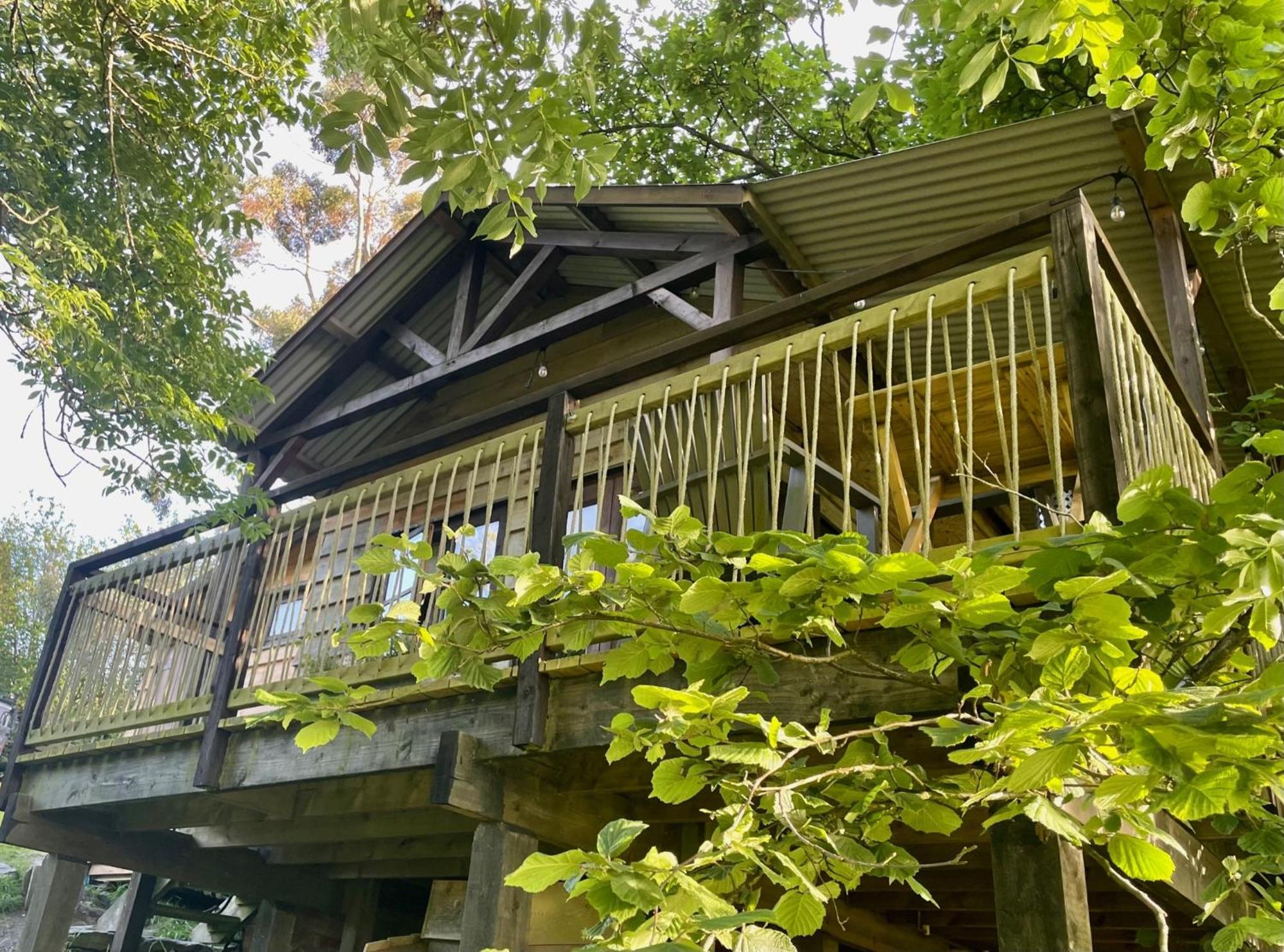 Faraway Follies Villa Llandegla Exterior photo