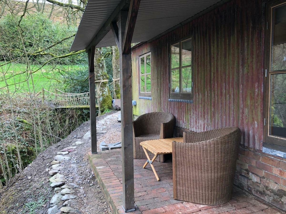 Faraway Follies Villa Llandegla Exterior photo